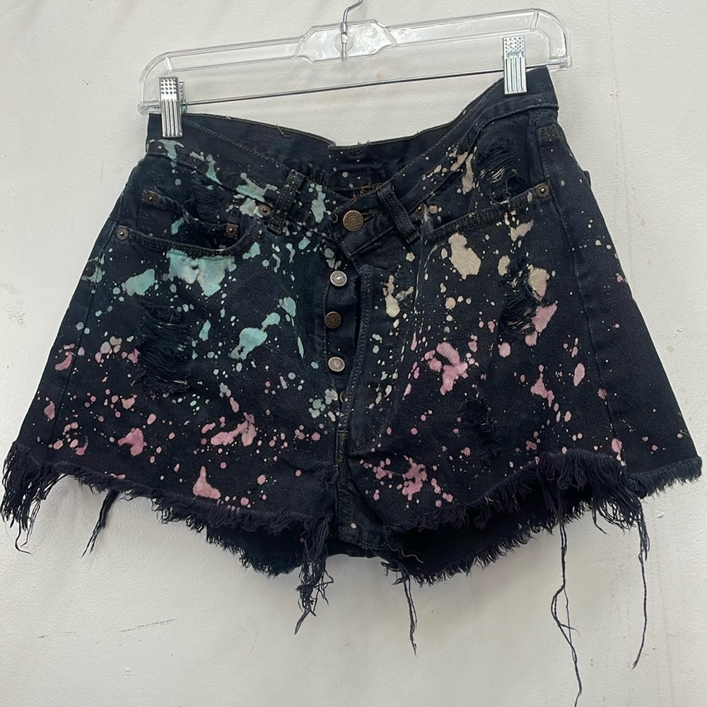 Vintage Paint Splatter Denim Levi’s Shorts